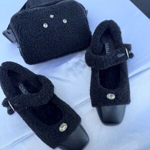 NEW! Black Faux-Shearling Mary Jane small wedges with matching crossbody pouch